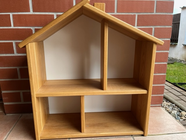 Regal na zed - domecek - pro deti - 490 kc