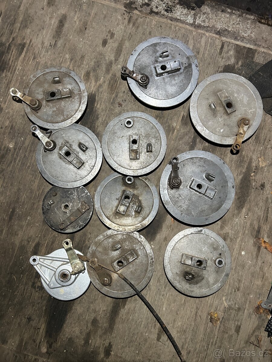 Brzdové štíty Jawa/čz