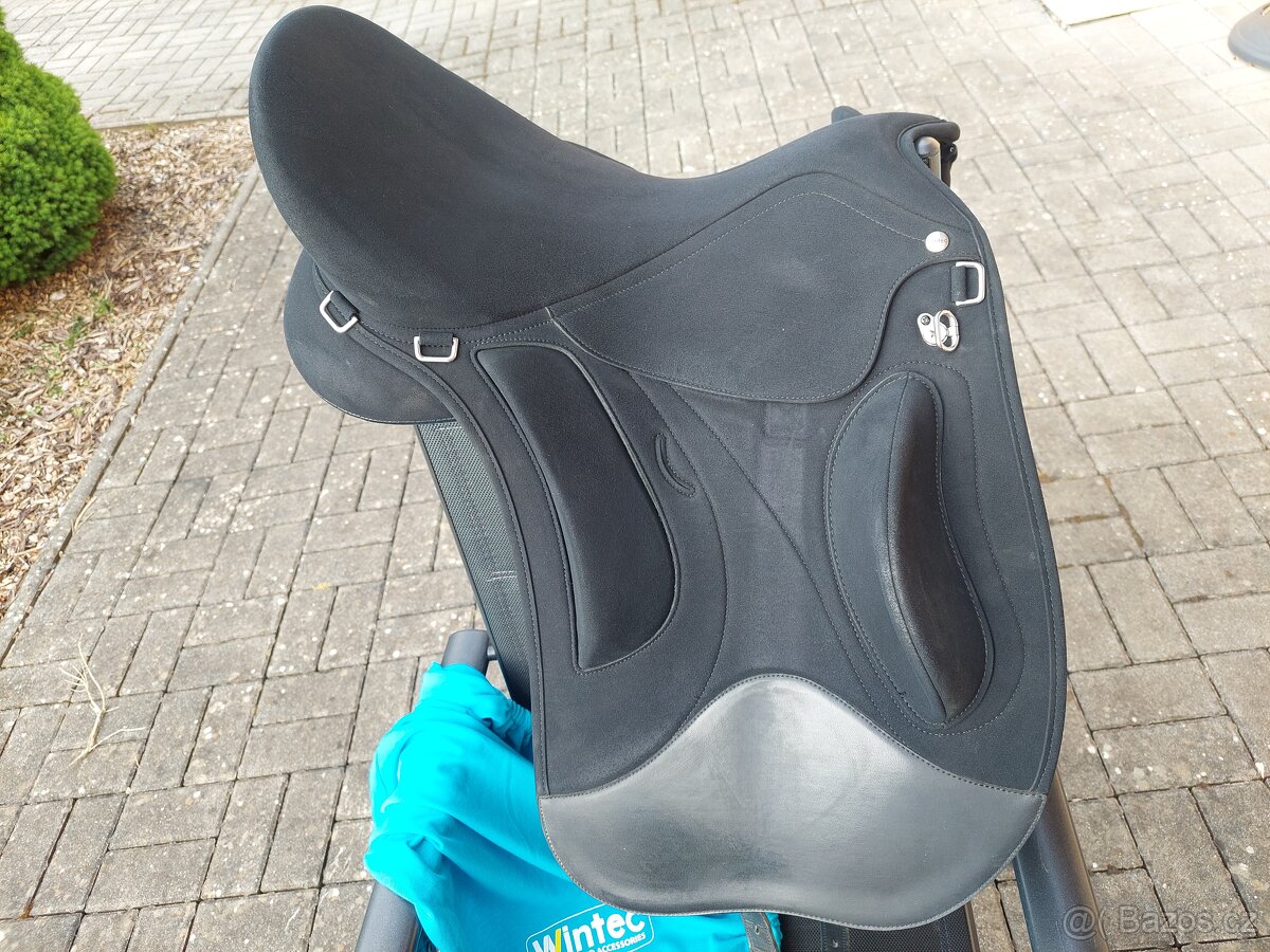 Prodám sedlo Wintec pro Endurance HART 17,5 černé