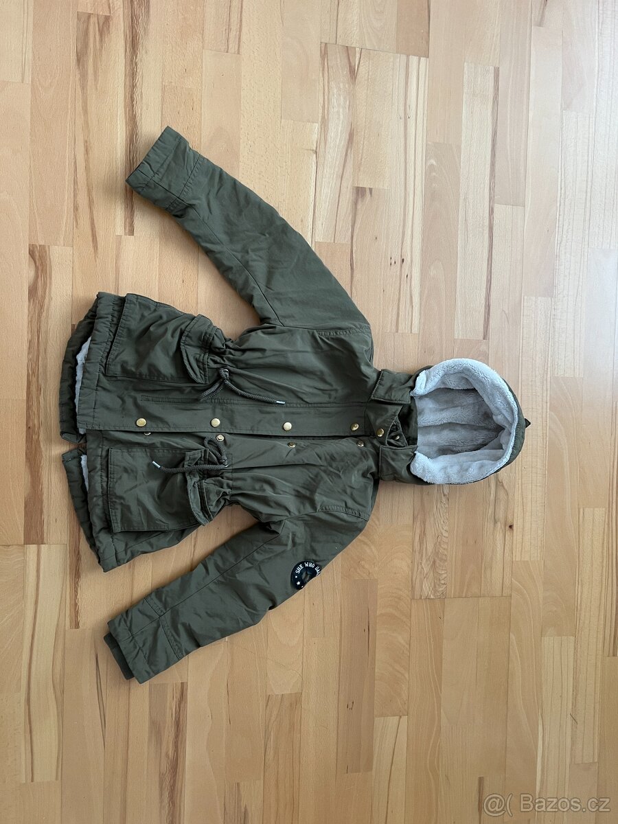 Zimní dívčí bunda HM - 140 cm
