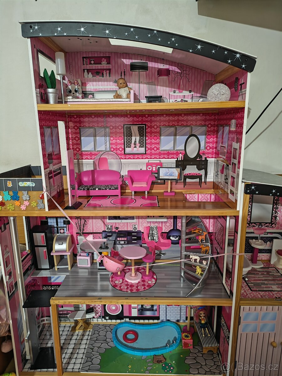 Domeček pro panenky