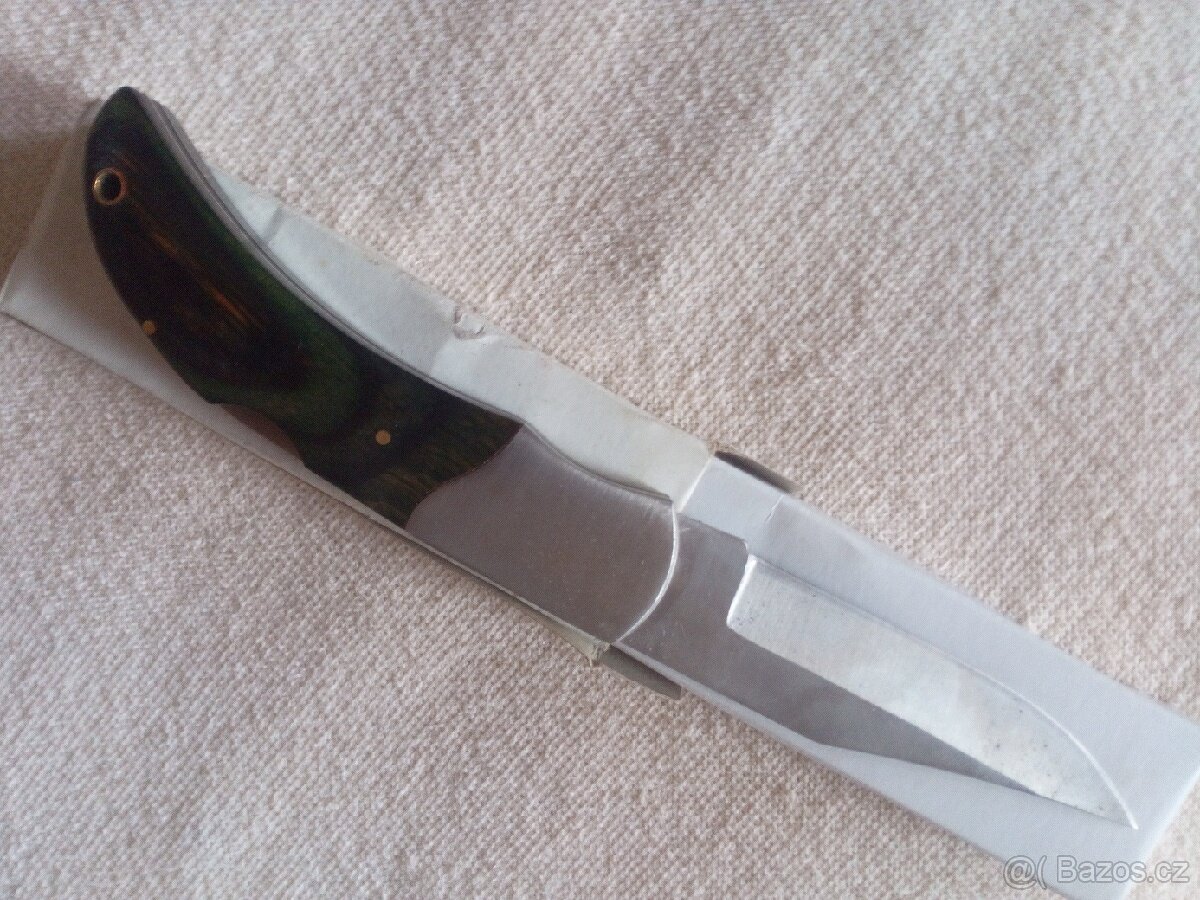 Lovecky nuz zaviraci