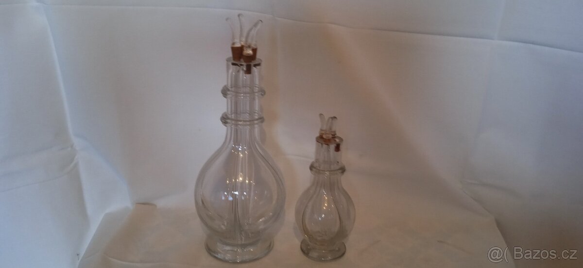 Skleněné karafy