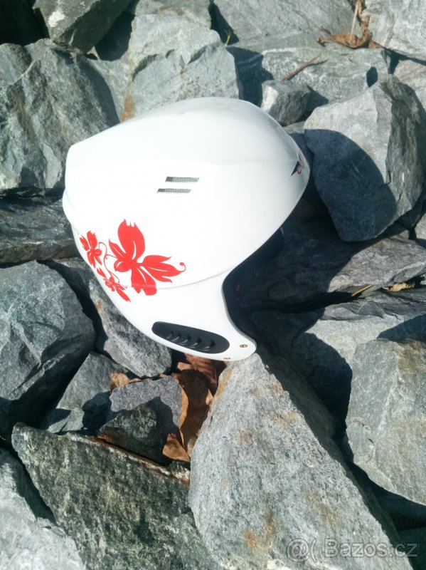 Dětská lyžařská helma M