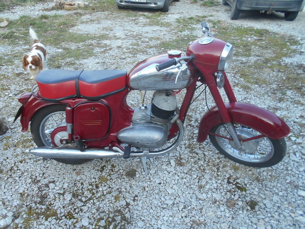 Jawa 350/354 kývačka