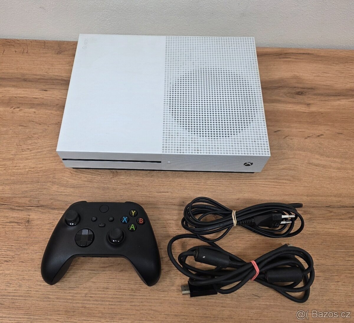 Xbox one s mechanikou 1.TB