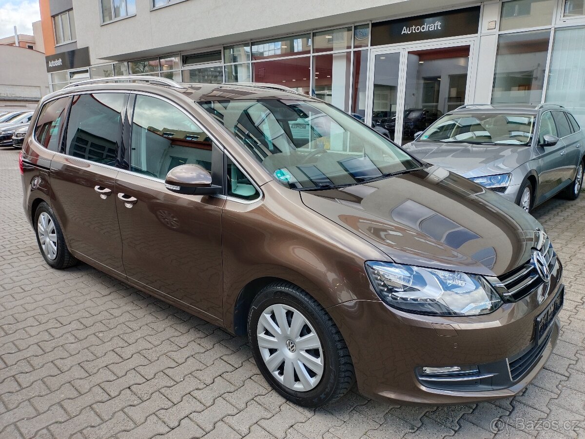 VW Sharan 2.0TDI 103kW DSG 7-míst Tažné Panorama Kamera