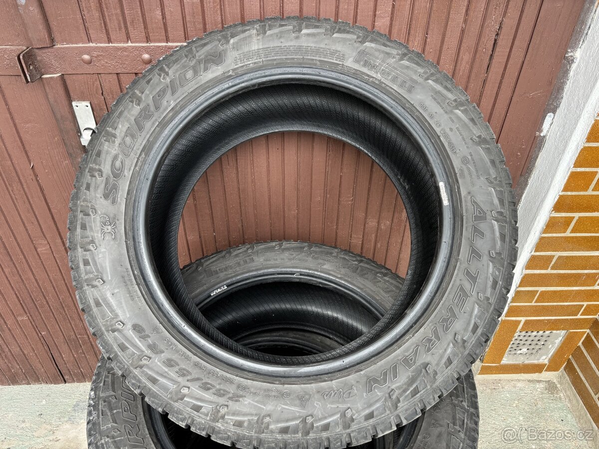 Sada pneumatik Pirelli Allterrain 255 55 R19