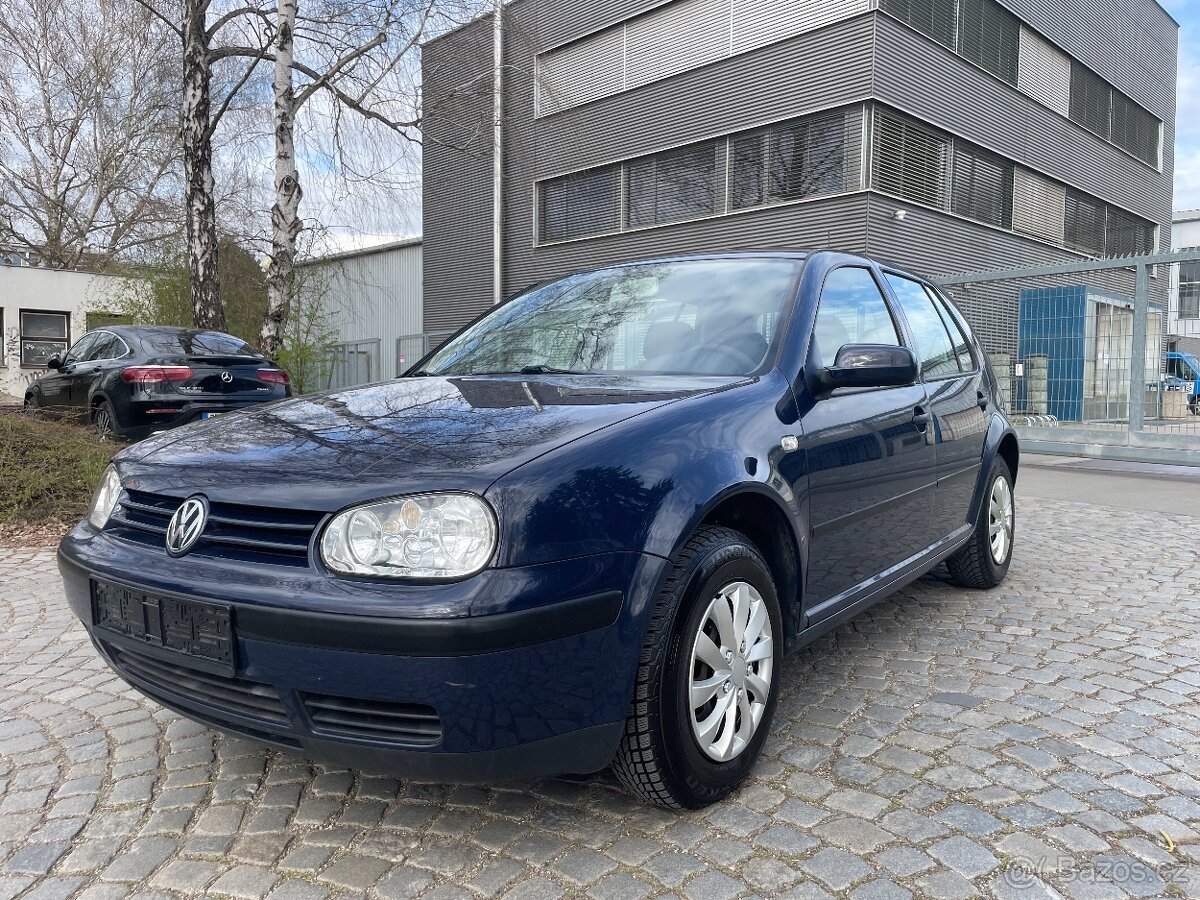 VW Golf4 1.4i 55kw,Rok 2001,217tkm,klima,Bez koroze,Nová STK