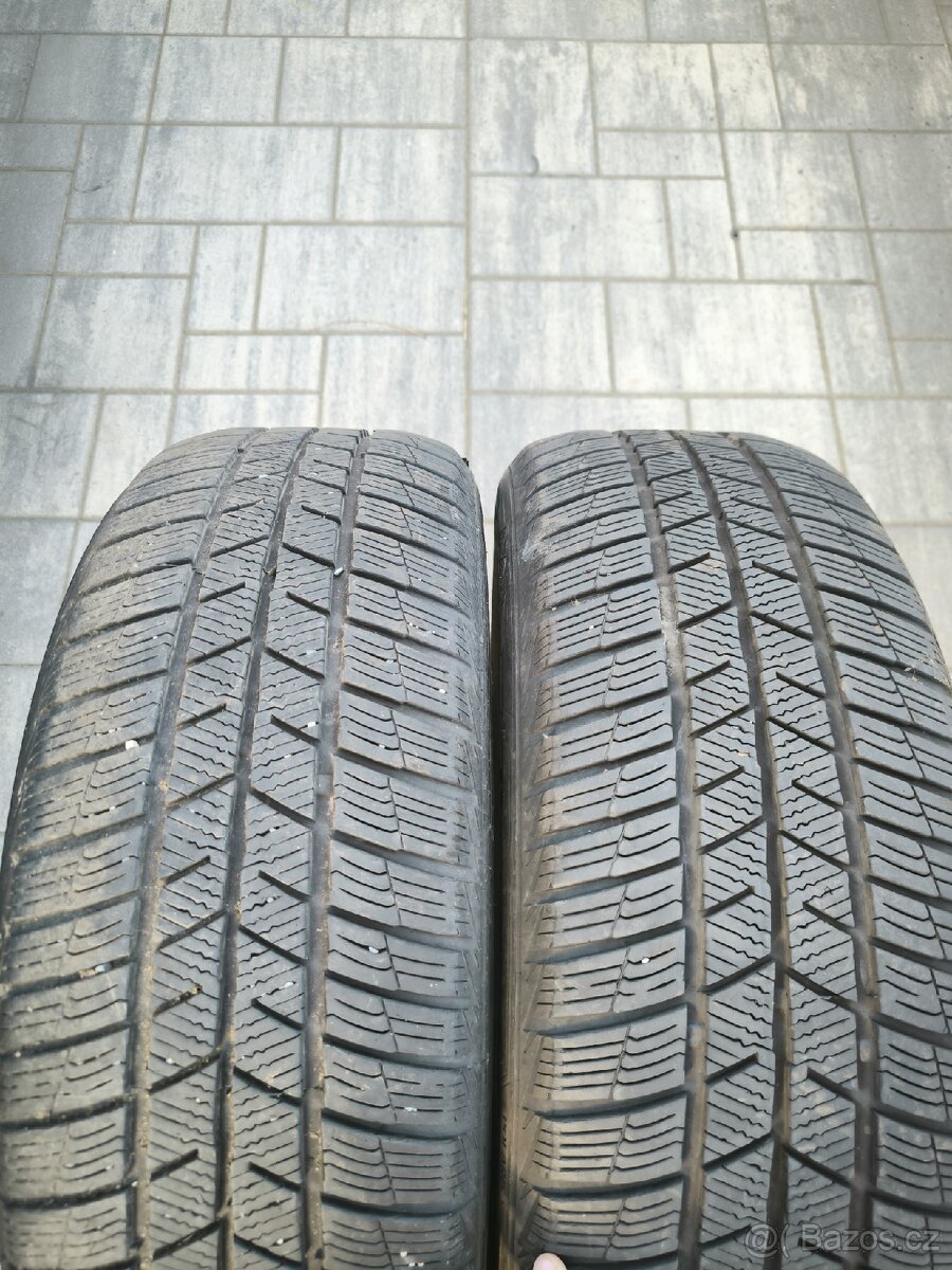 Zimni pneu 215/55/17