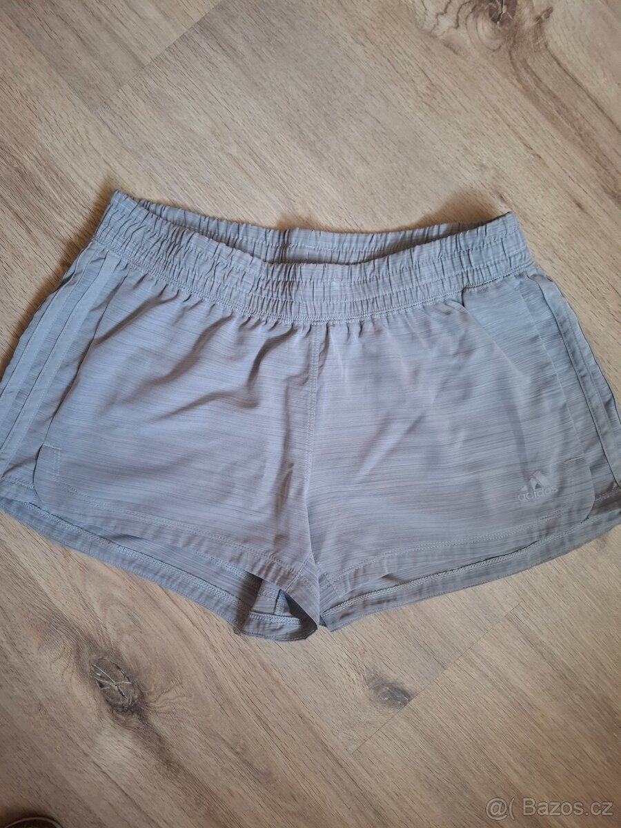 Kraťasy, šortky Adidas vel. M