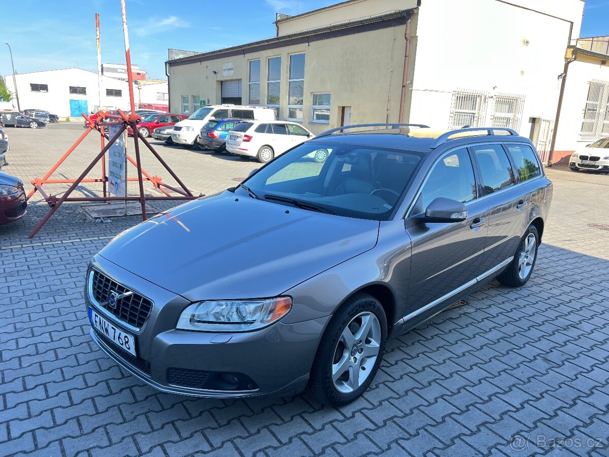 Volvo V70 2.4 D5 AWD, manual, po servise, Dovoz D