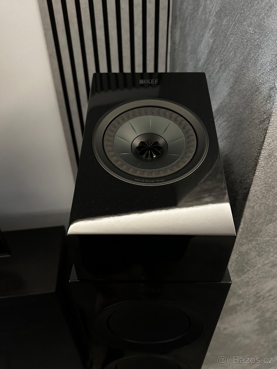 KEF R8a – černé, Atmos / surround repro