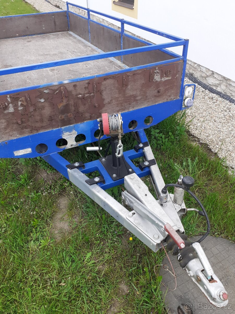 Přívěsný vozík za OA.