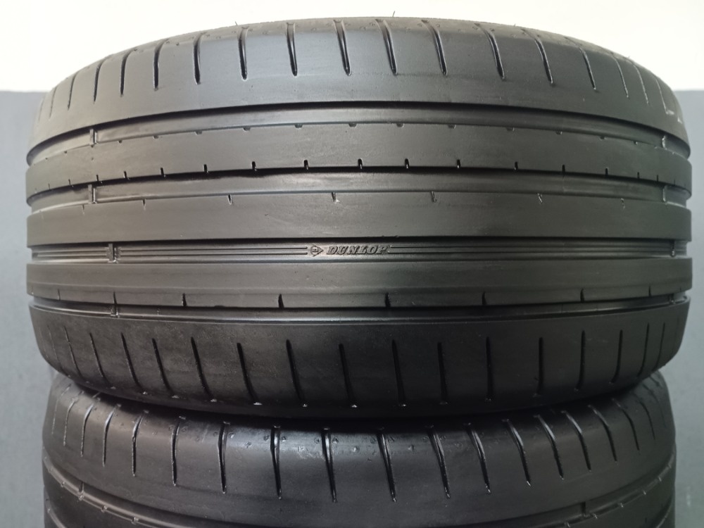 215/40 R18 DUNLOP (3519)