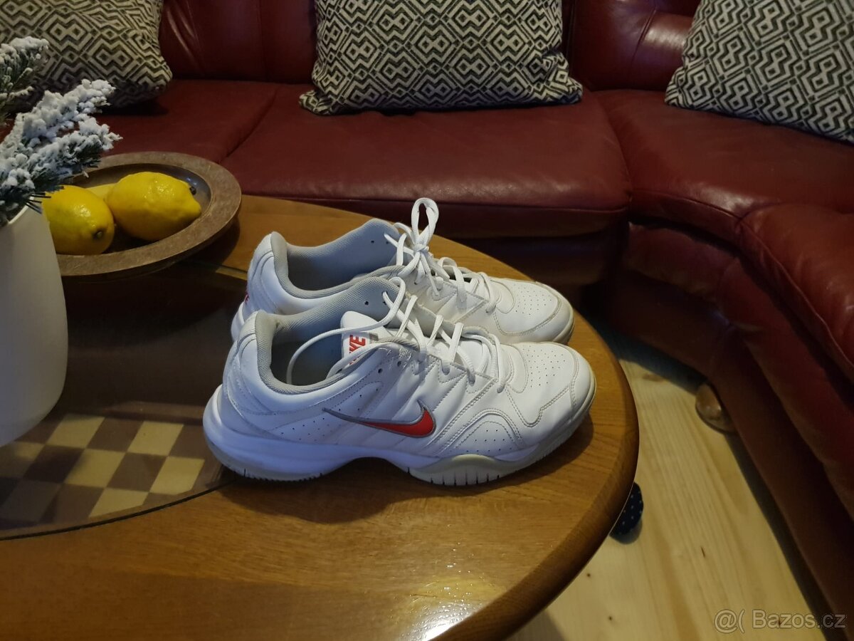 NIKE kožené spec. USA 45