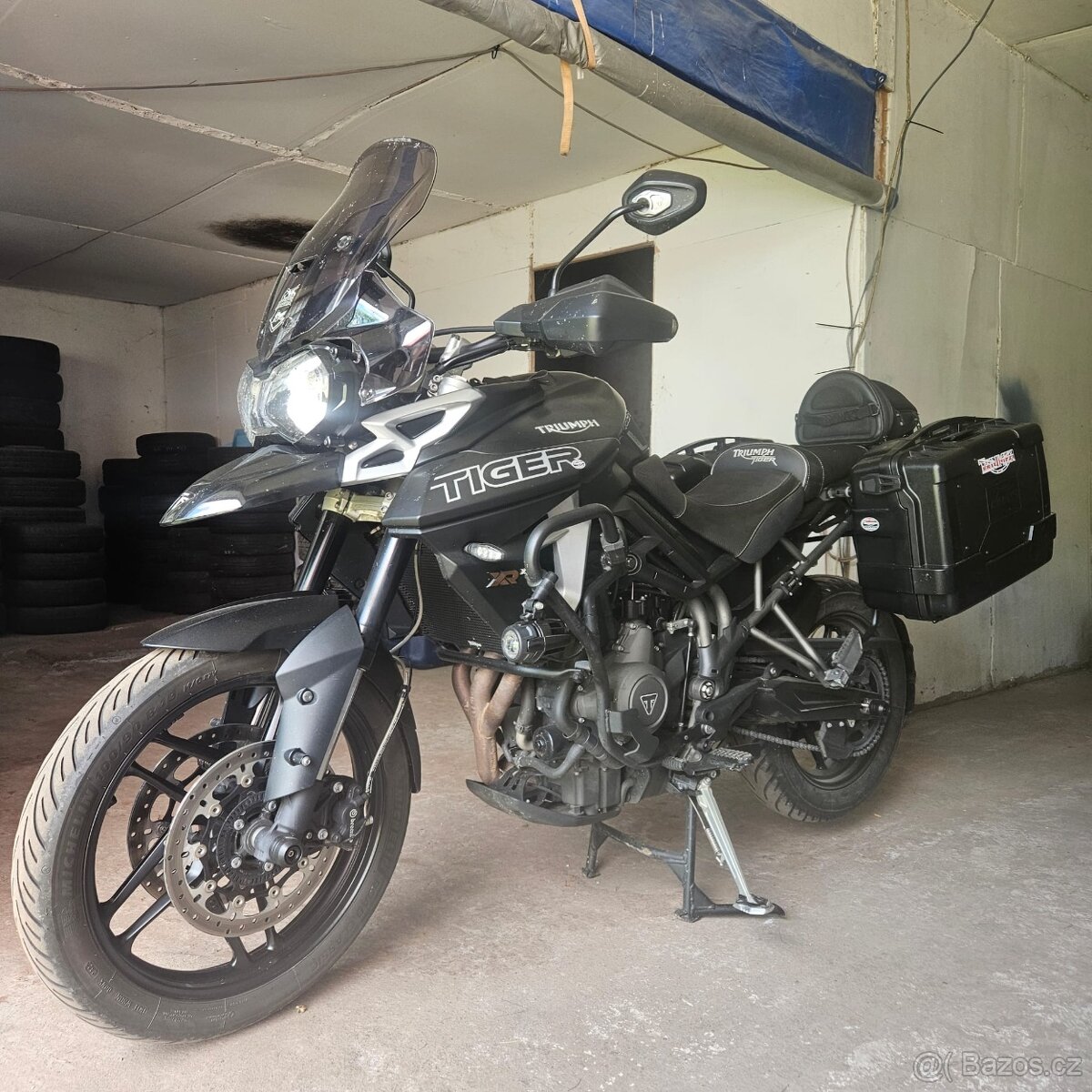 Triumph tiger 800 xrx