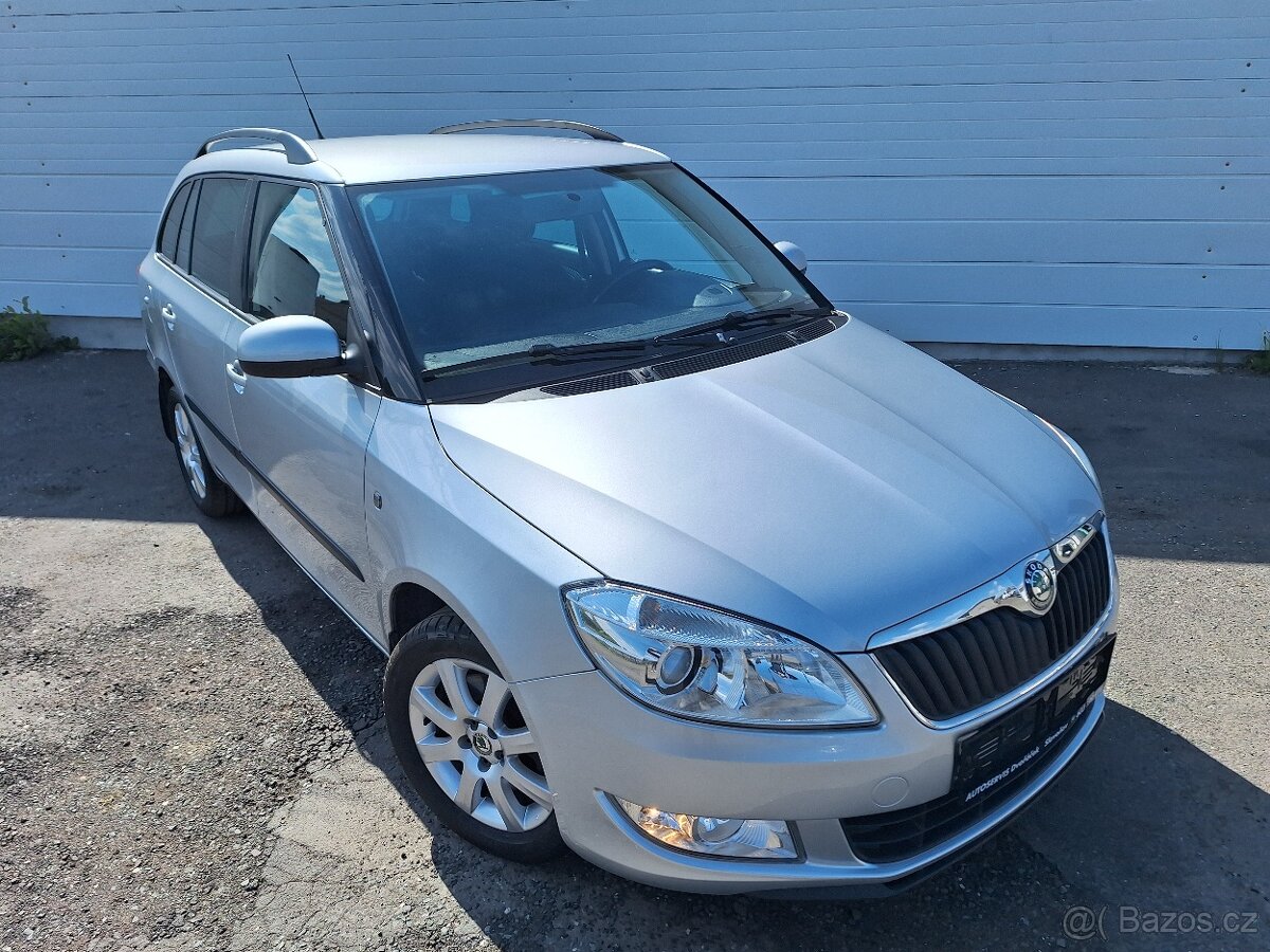 Škoda Fabia combi II., automat,tažné,2011 , 100000km,