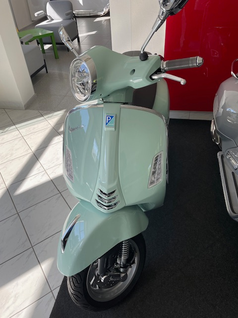 Vespa GTS 125RST