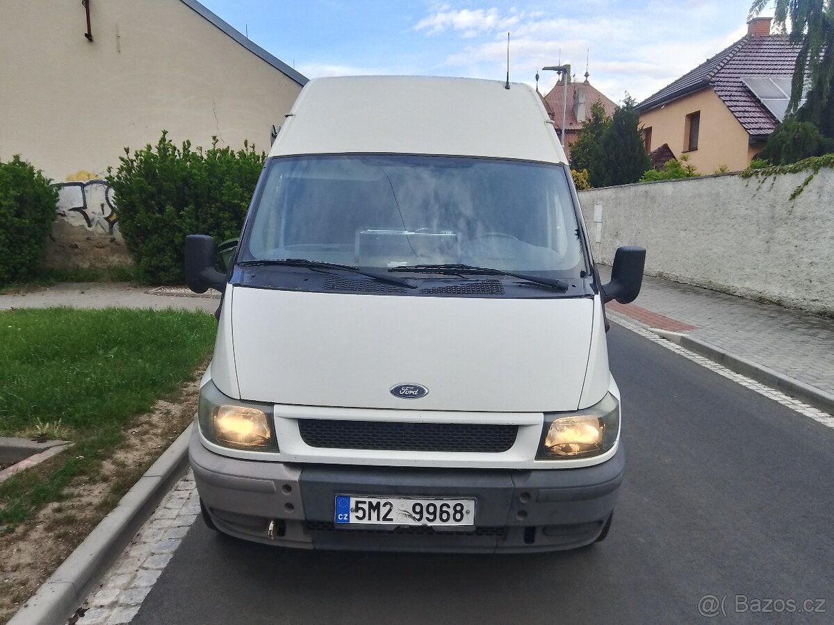Ford transit 2,4 diesel nová STK