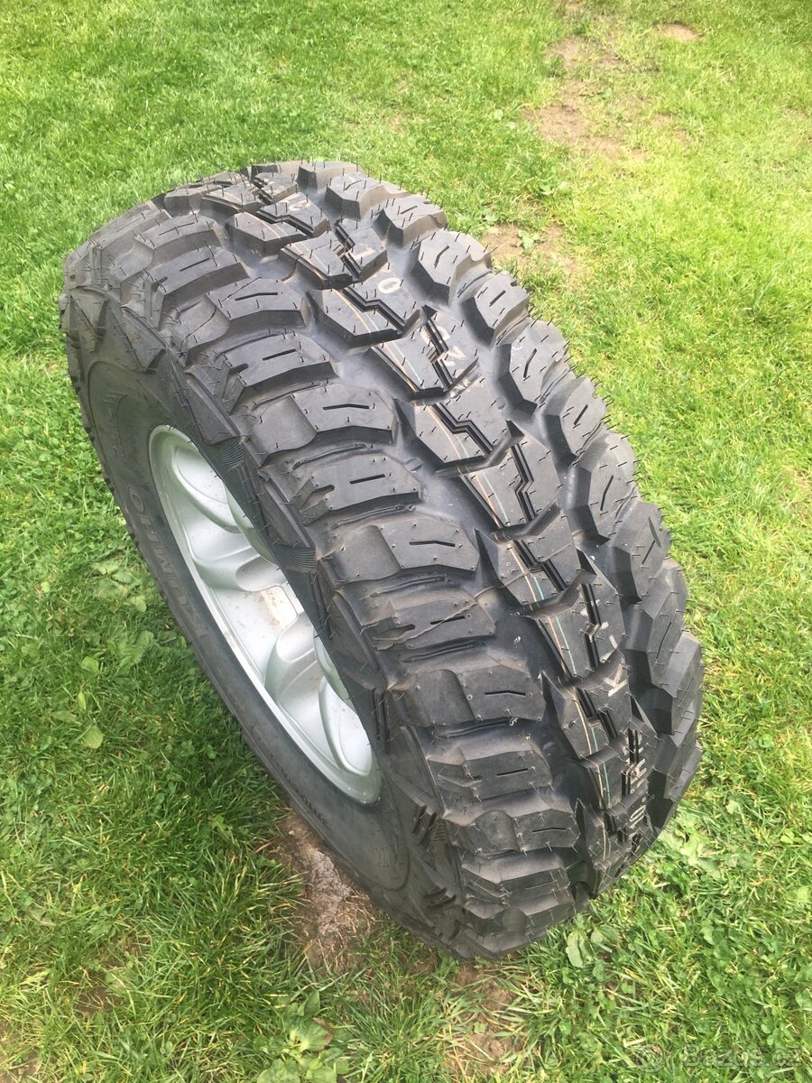 Pneu MT 31x10.50 R15 / 265/75 R15 Kumho NOVÁ