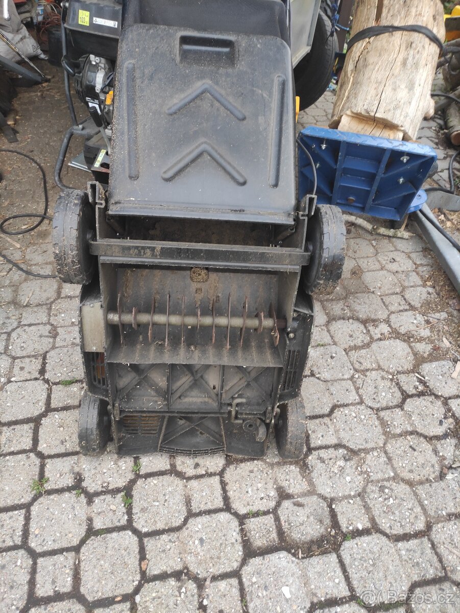 Vertikutátor