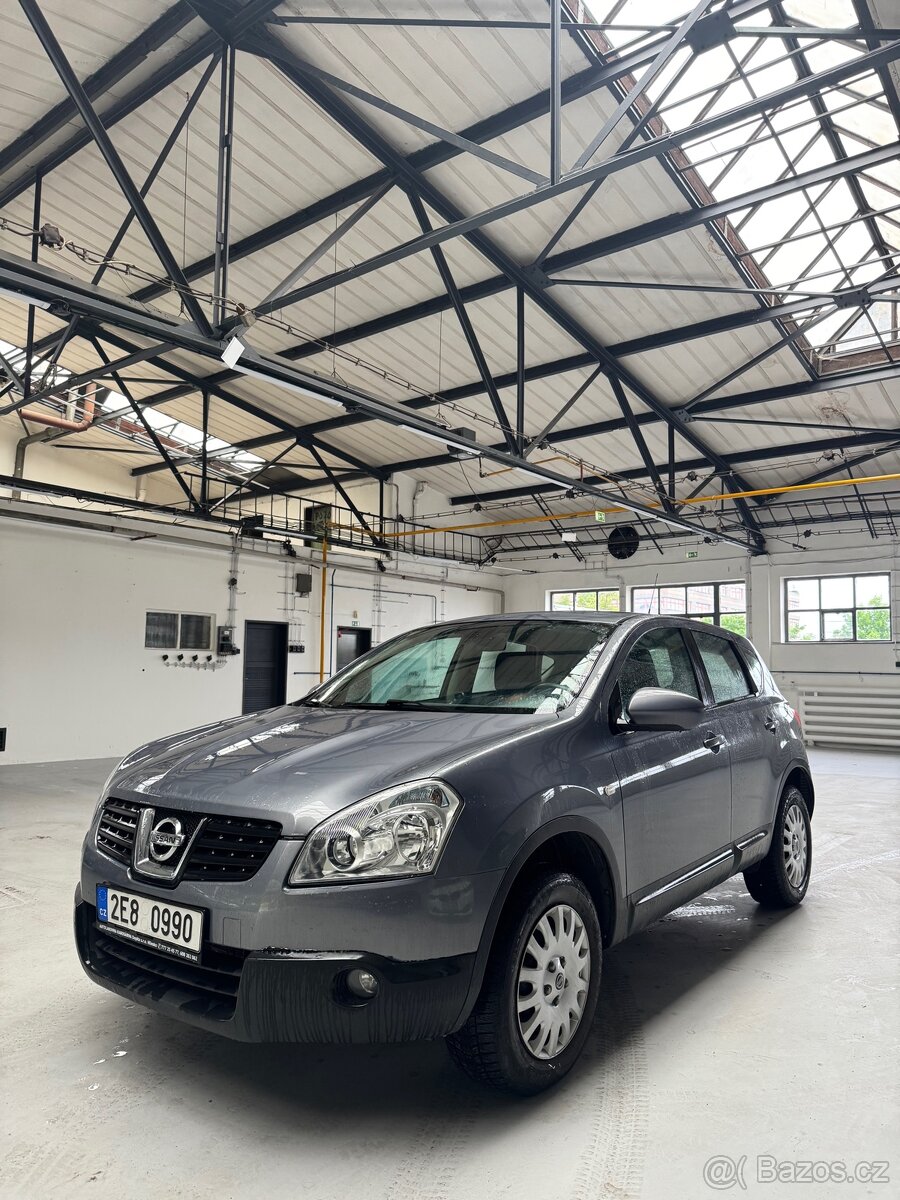 Nissan Qashqai 2.0i Automat
