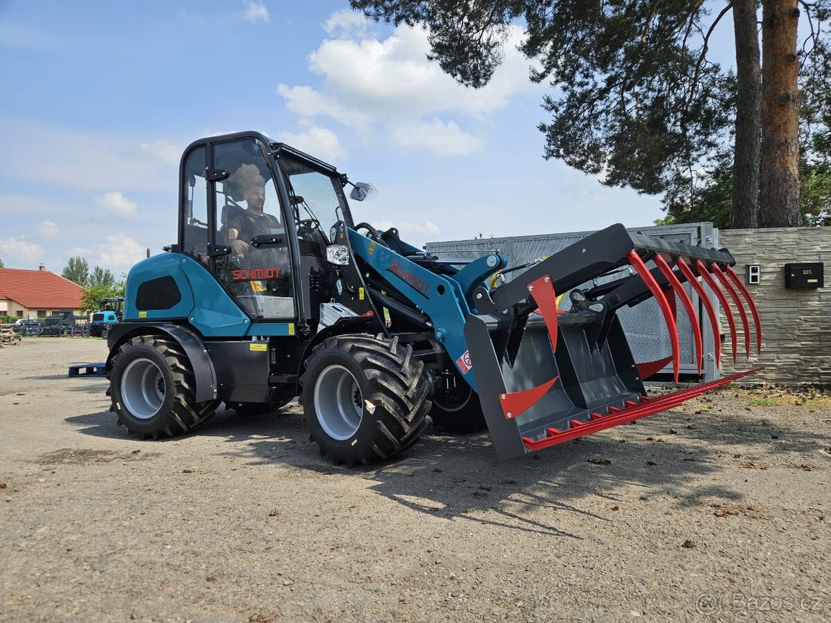 kloubový nakladač 4350a, motor kubota