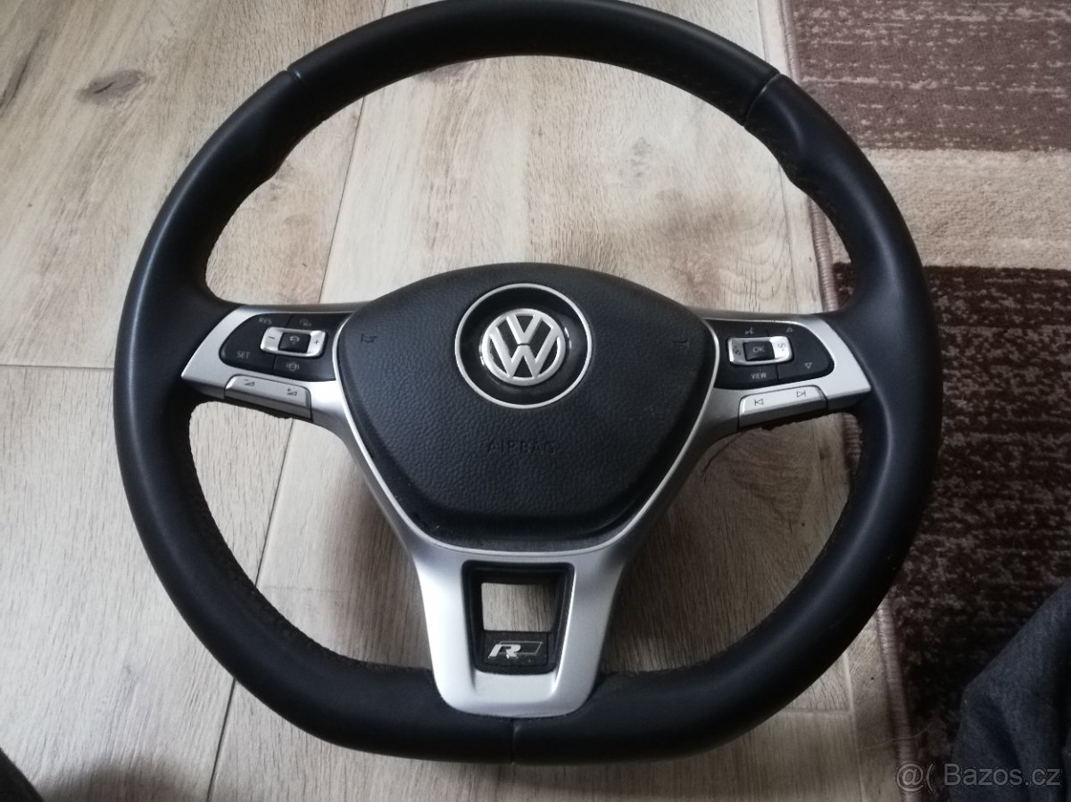 VW VOLANT R-LINE