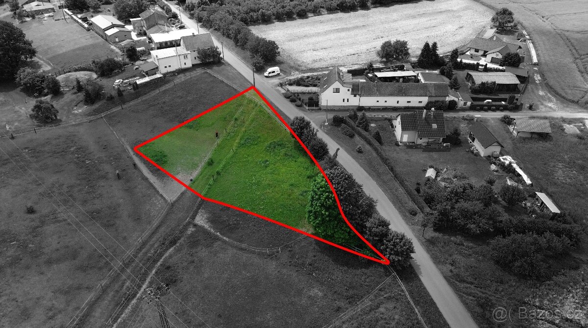 pozemek 1550m2