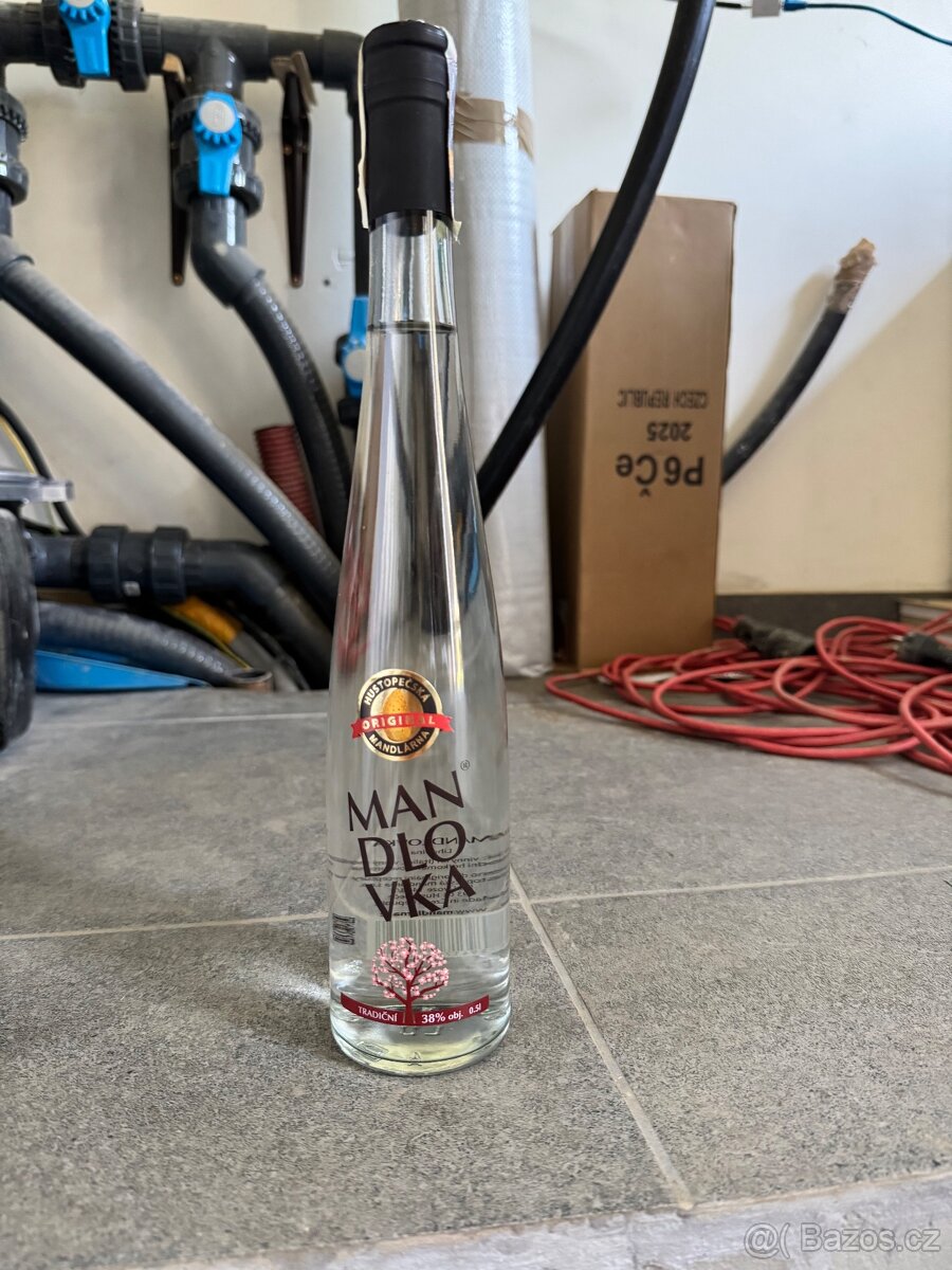 Mandlovka Hustopečská mandlárna 0,5l 38%