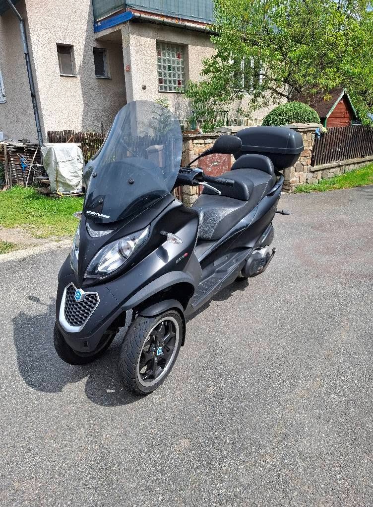 Piaggio MP3 500 sport