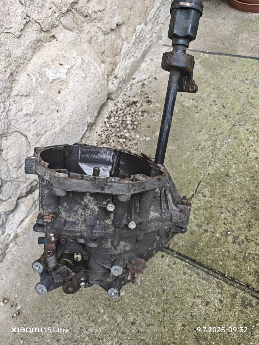 Motor a převodovka Mini Cooper R50 2005