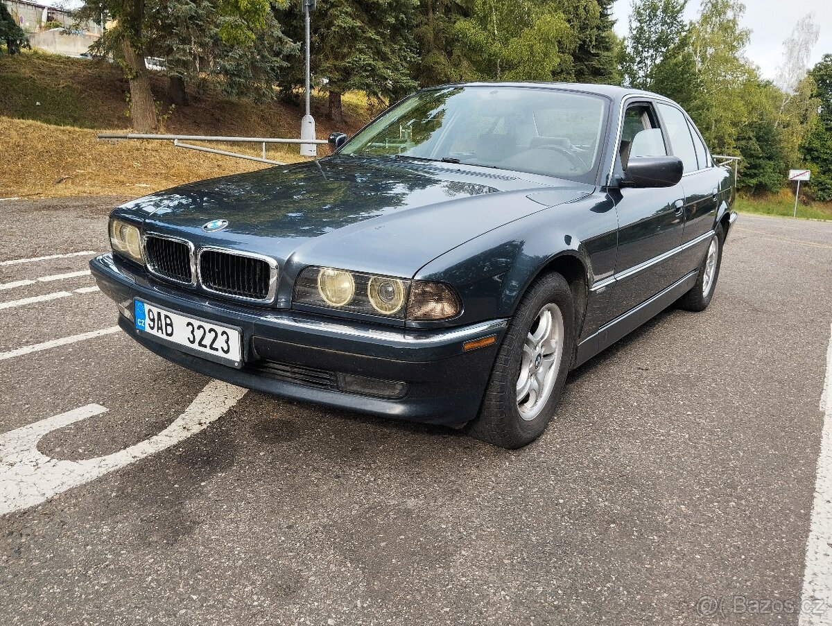 BMW e38 2.8 V6
