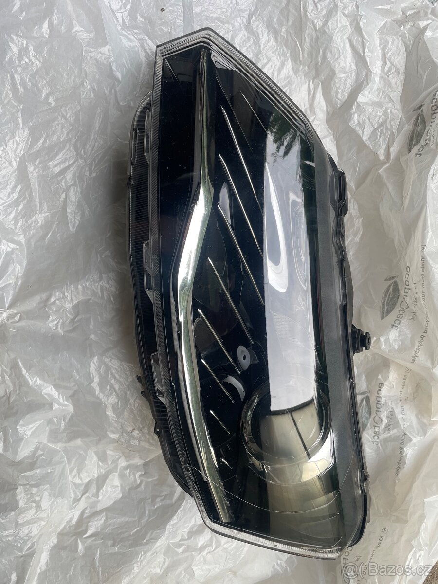 Škoda Rapid xenon