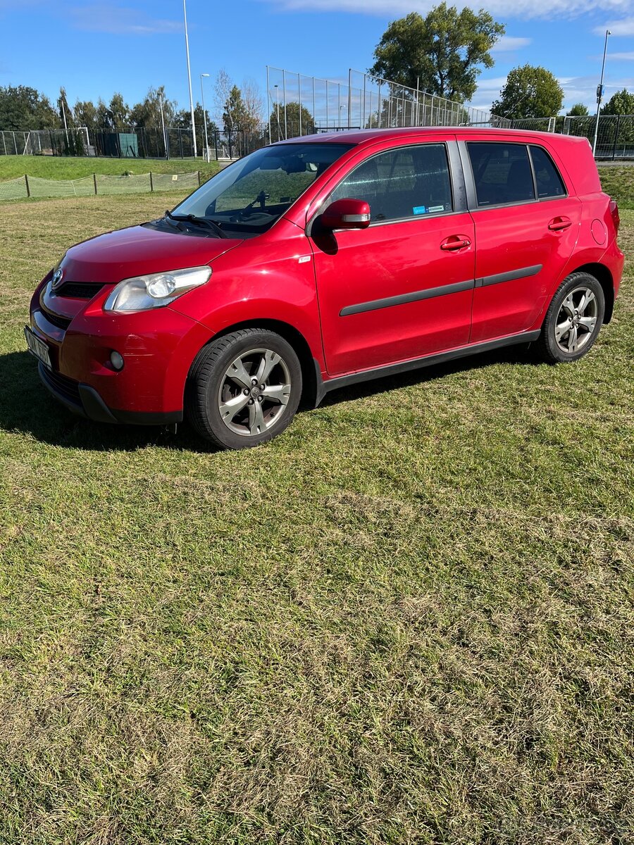 Toyota Urban cruiser benzin