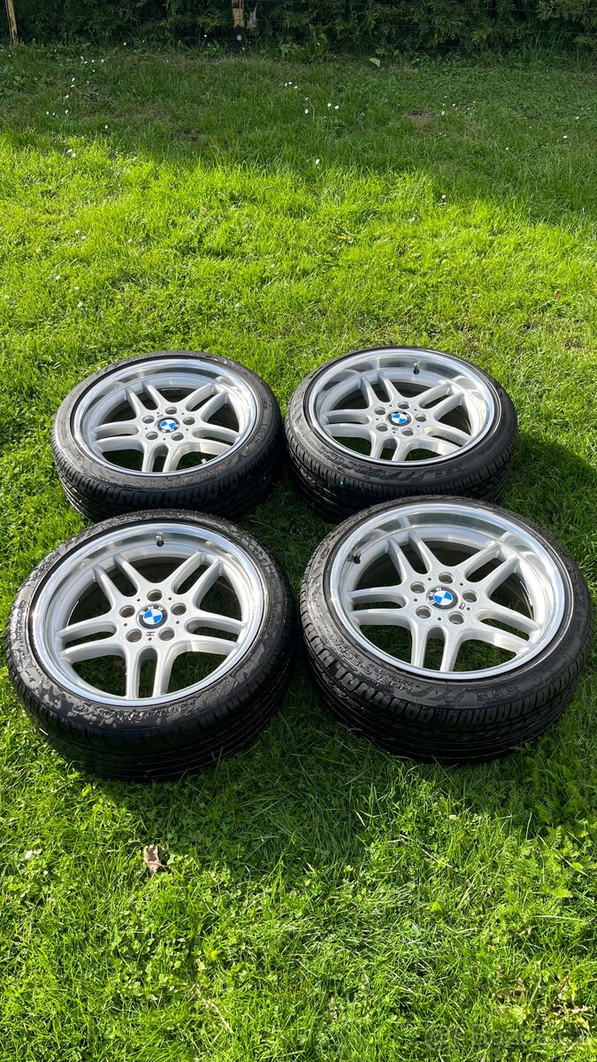 Styling 37 BMW M Parallel
