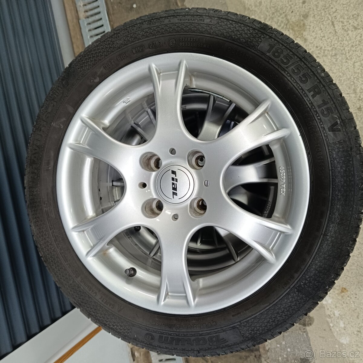 Prodám alu kola Rial R15 Peugeot Citroen
