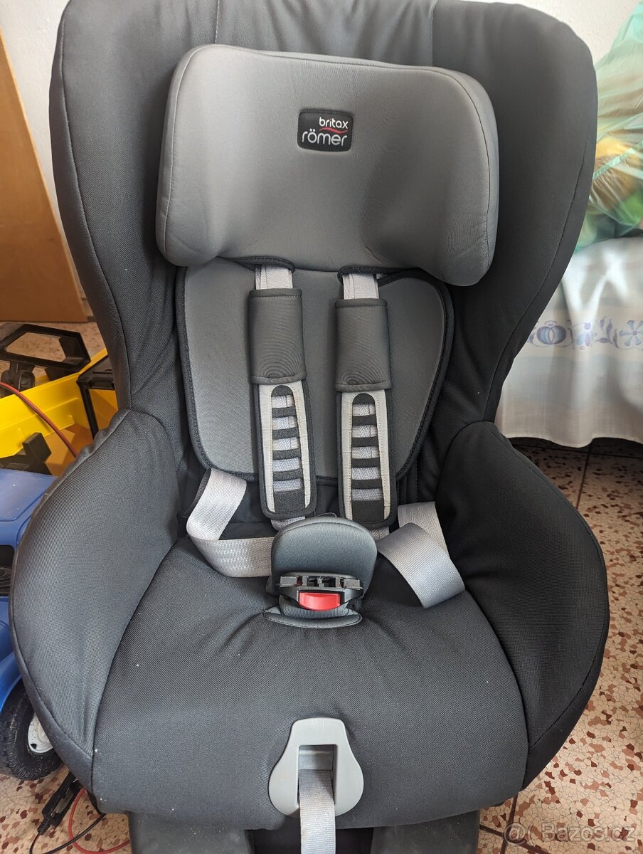 Autosedačka Britax Römer SAFEFIX PLUS