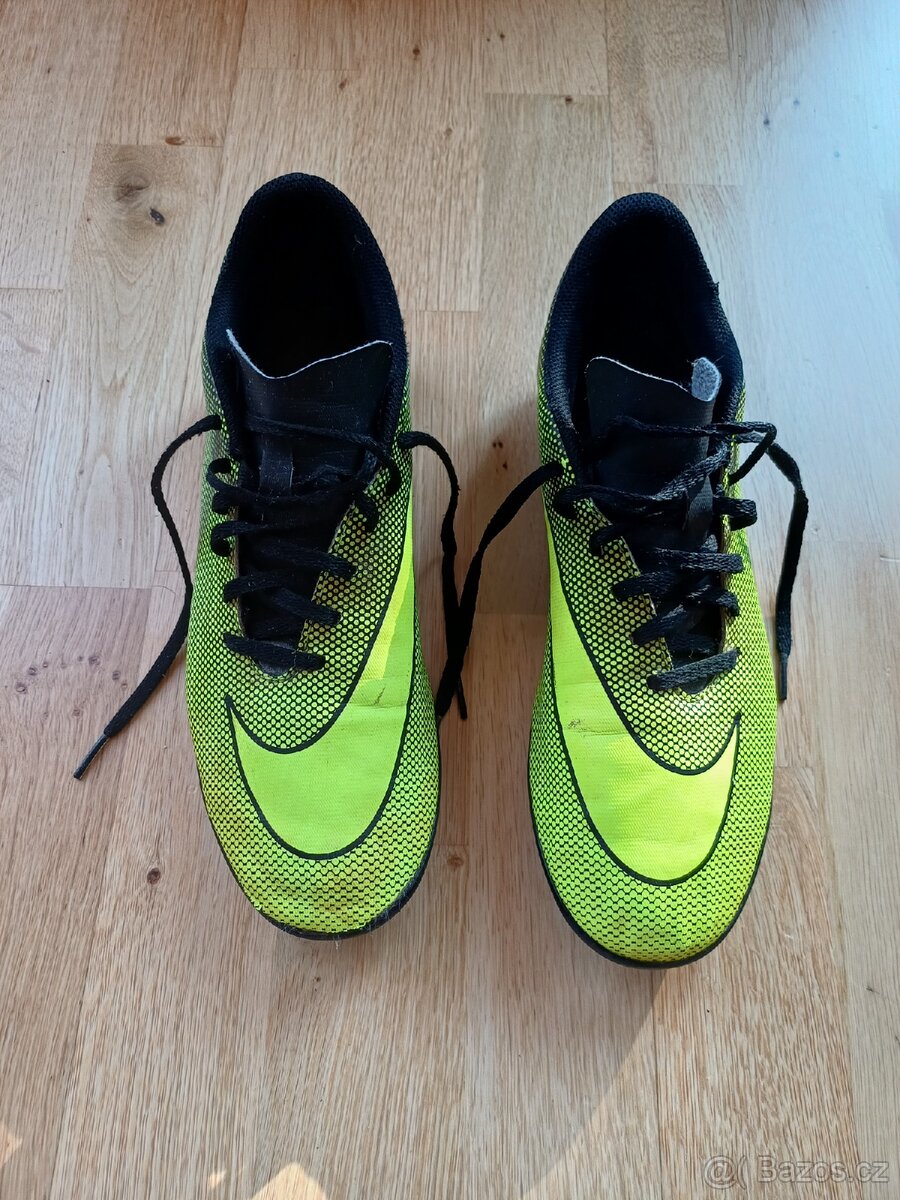 Nike Bravata – fotbalové kopačky, zelené, vel. 42,5