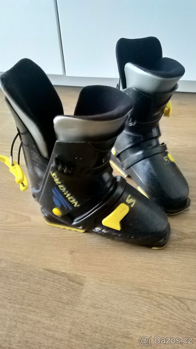 Lyžařské boty, stélka 22,5 cm, vel. 34-35-36