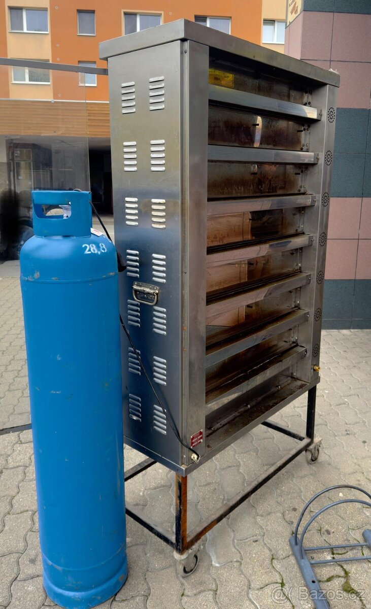 Velký gril na kuřata