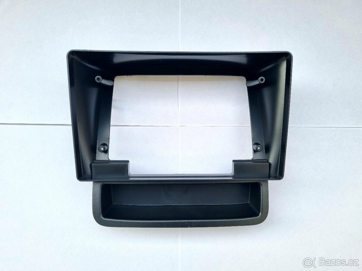 Redukce pro 10" autorádio Vivaro, Trafic, Primastar