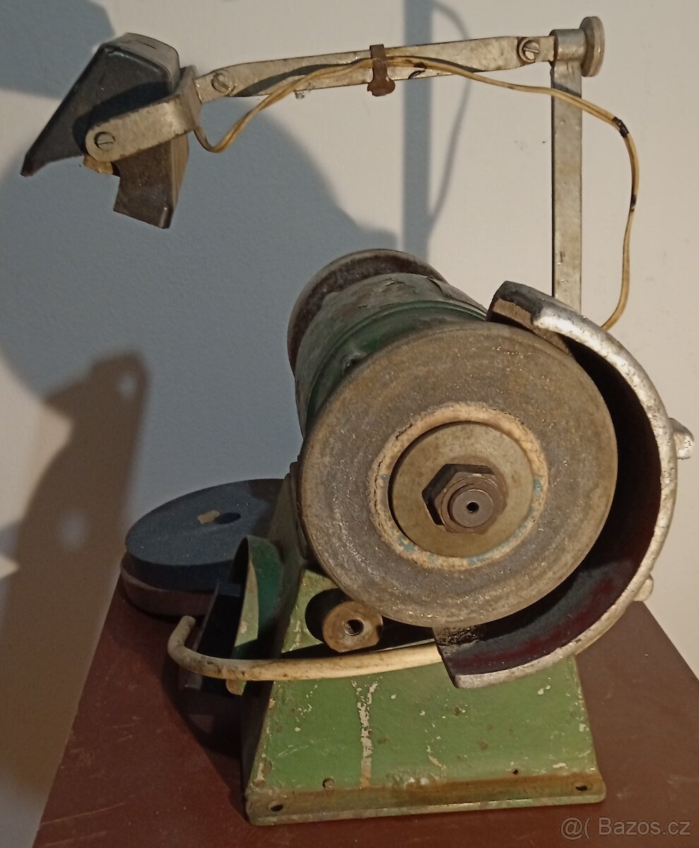 Bruska dvoukotoučová 150mm