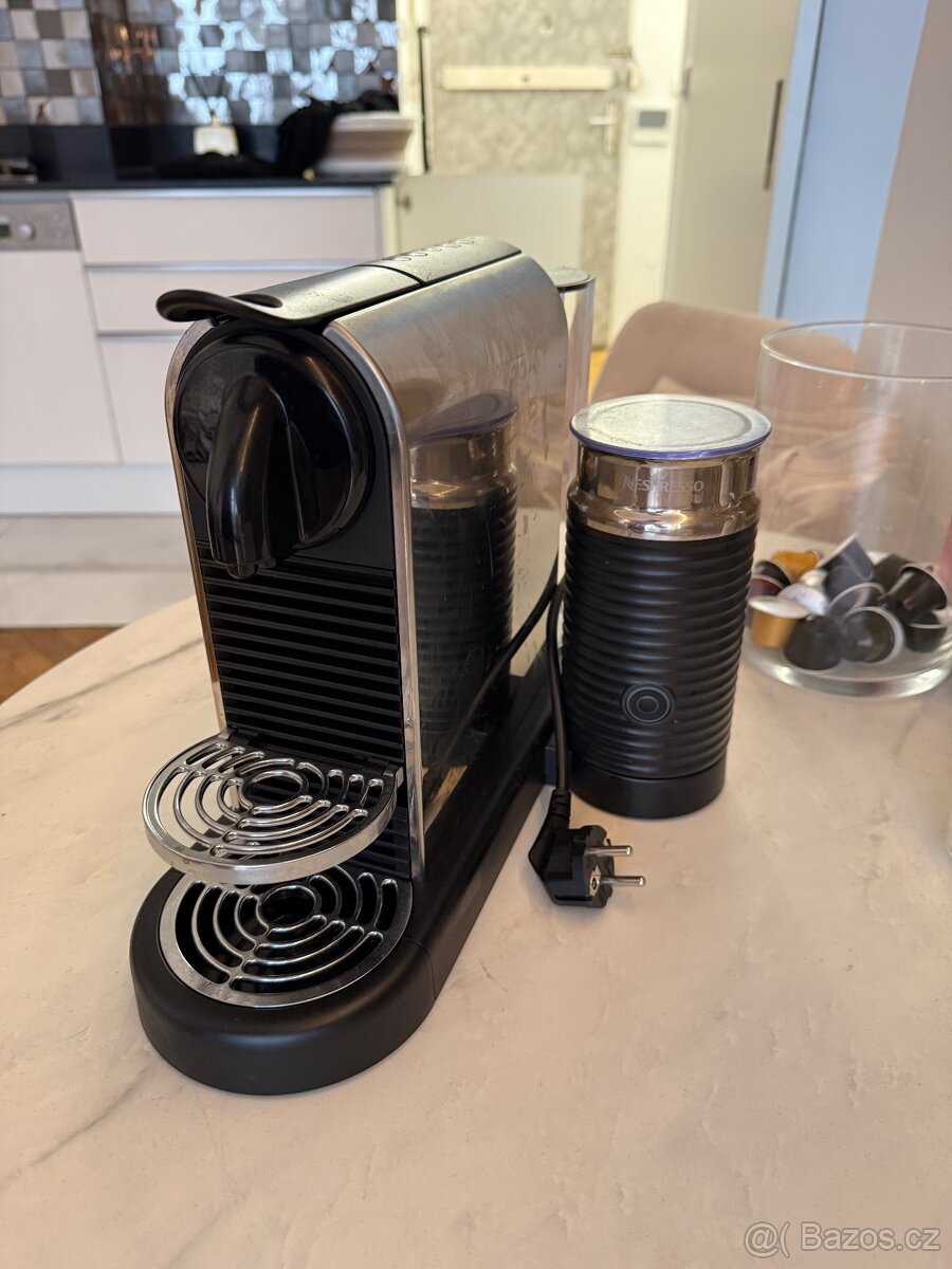 Nespresso Kavovar