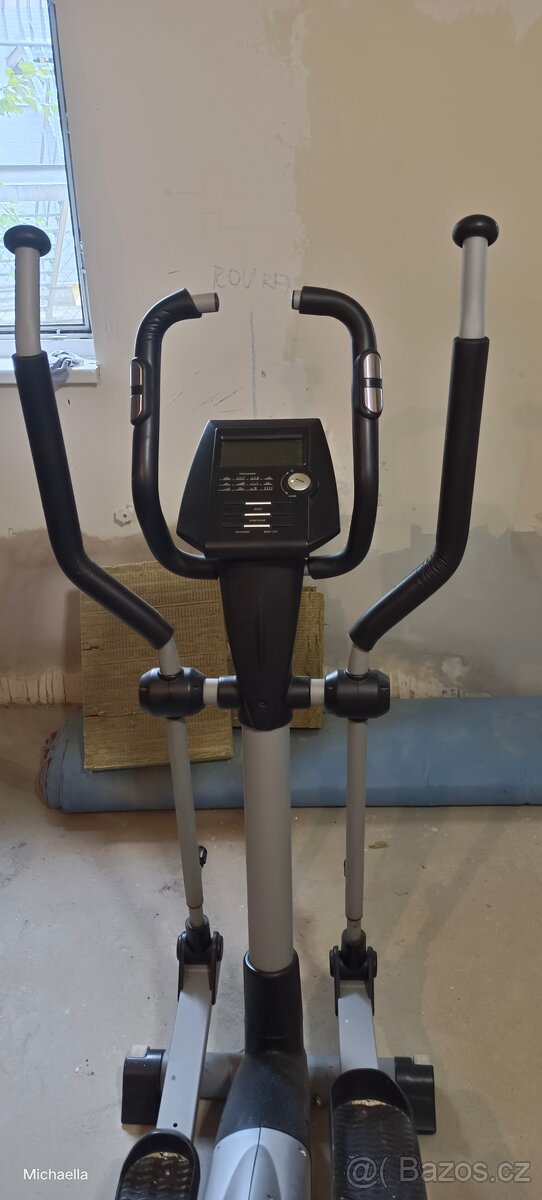 Eliptický trenažér