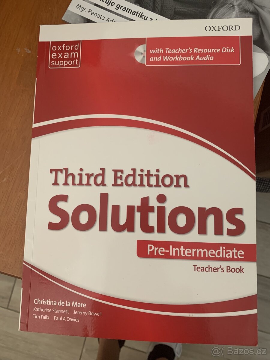 Third Edition solutions pre - intermediate/ teacher´s book