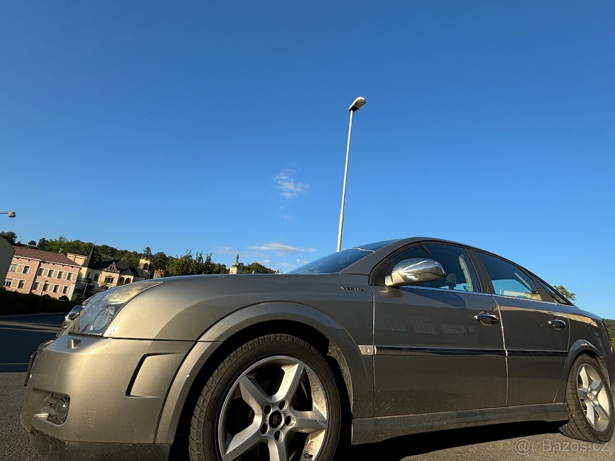 Vectra C 2.2i GTS