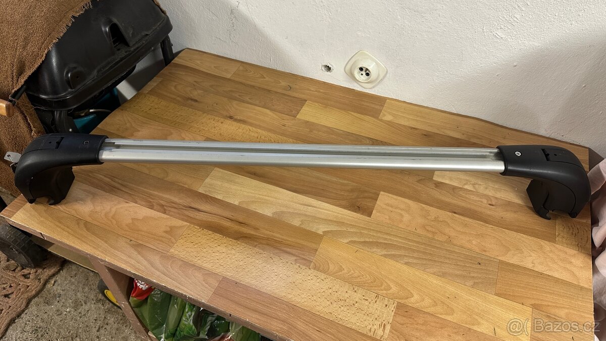 Příčníky na hagusy peugeot 207sw