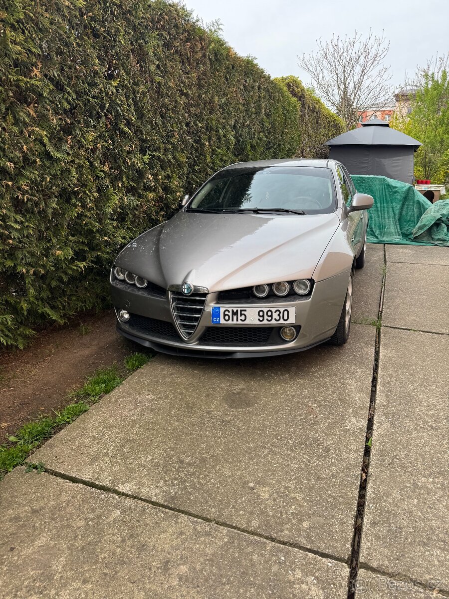 Slušné jednání výrazná sleva Alfa Romeo 159 1.9 JTS 6st sw